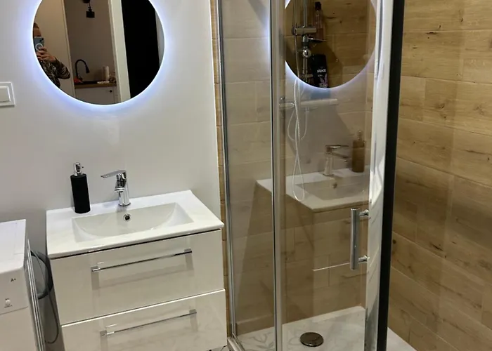 דירה 5 Pietro צ'סטוצ'ובה